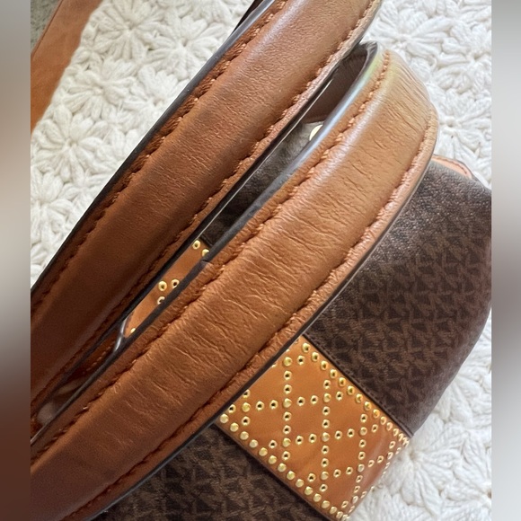 Michael Kors Brown Signature Coated Canvas Raven Large Studded Tote Bag - Picture 10 of 16